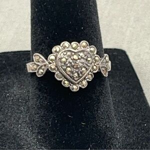 Sterling Silver Marcasite Ring with Heart and Leaf Detail – FAS - Sz 6.75